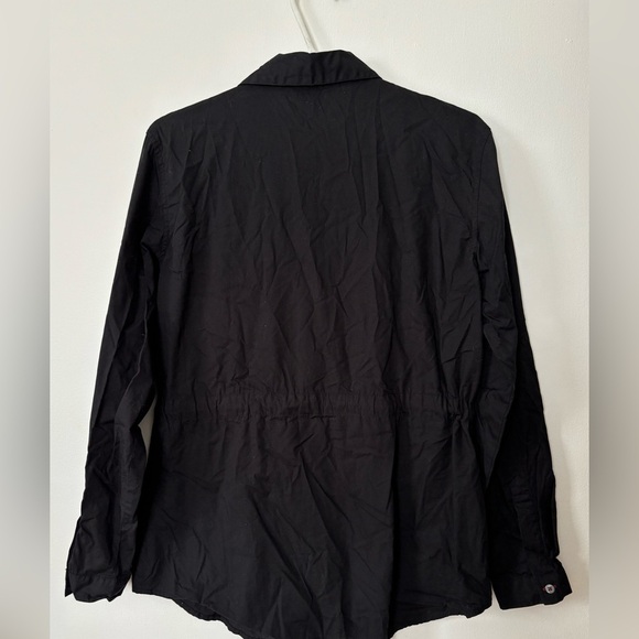 🎉4/30$🎉 Vintage Tommy Hilfiger Black Button-Down Shirt – Size Medium 🖤 - Picture 4 of 6